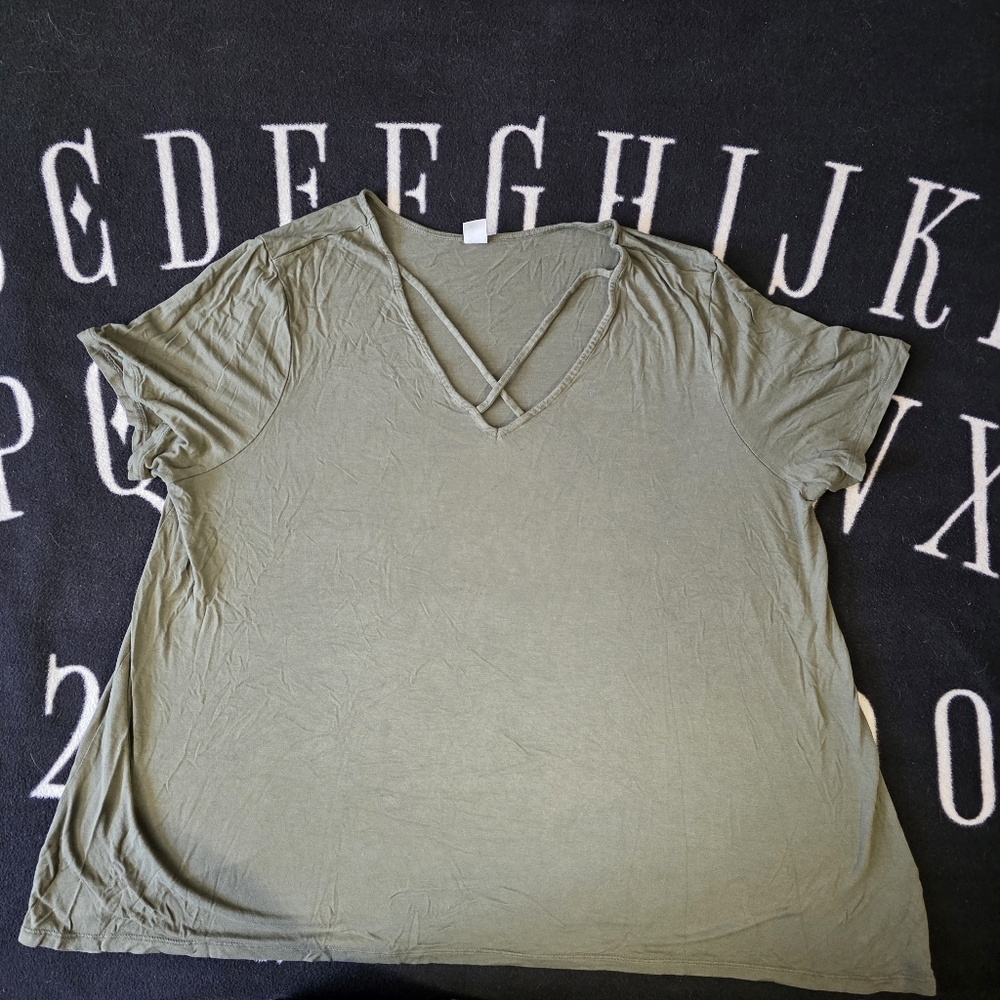 Old Navy Tshirt